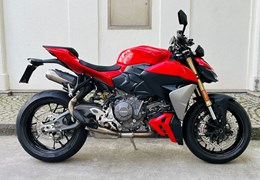 Neumotorrad Ducati Streetfighter V2