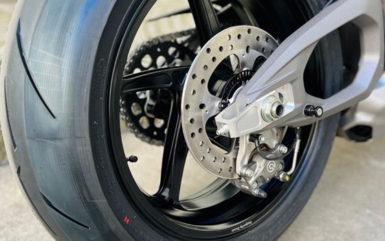 Neufahrzeug Ducati Streetfighter V4 S - Bild 7