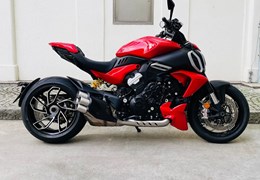 Neumotorrad Ducati Diavel V4