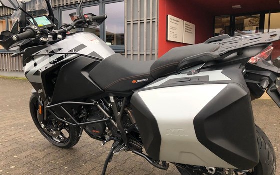 Gebrauchtmotorrad KTM 1290 Super Adventure S - Bild 3