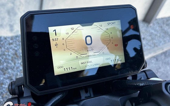 Gebrauchtmotorrad Yamaha MT-09 Y-AMT - Bild 7