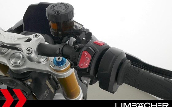 Gebrauchtmotorrad Triumph Speed Triple 1200 RS - Bild 24