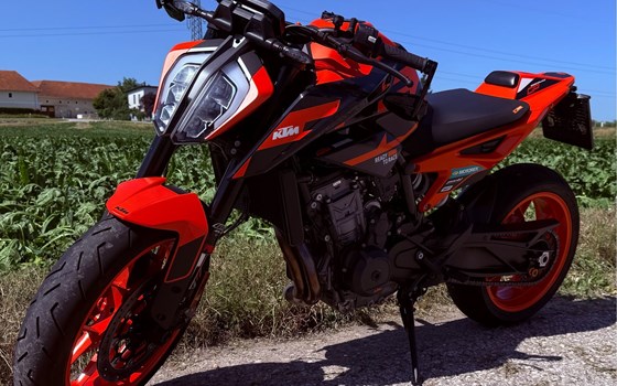 Gebrauchtmotorrad KTM 890 Duke GP - Bild 1