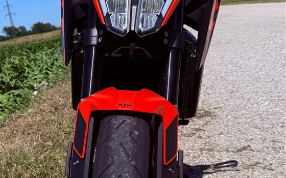 Gebrauchtmotorrad KTM 890 Duke GP - Bild 5