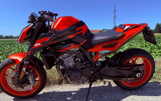 Gebrauchtmotorrad KTM 890 Duke GP - Bild 6