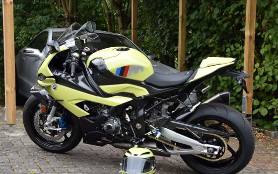 Gebrauchtmotorrad BMW M 1000 RR - Bild 1