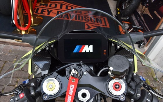 Gebrauchtmotorrad BMW M 1000 RR - Bild 8