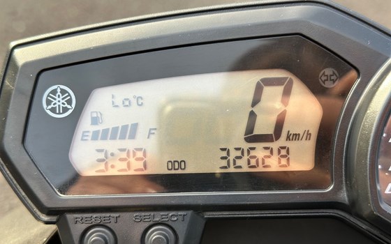 Gebrauchtmotorrad Yamaha XJ6 - Bild 4