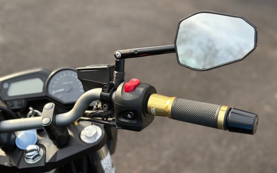 Gebrauchtmotorrad Yamaha XJ6 - Bild 5