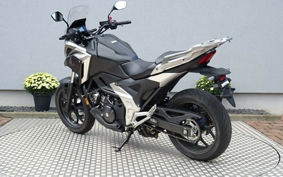 Gebrauchtmotorrad Honda NC750X DCT - Bild 3