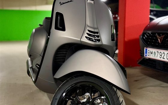 Gebrauchtmotorrad Vespa GTS 300 hpe Super Tech - Bild 6