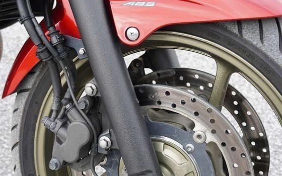 Gebrauchtmotorrad Yamaha XJ6 Diversion - Bild 11