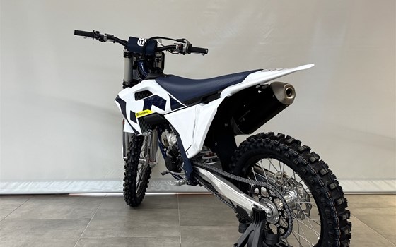 Neufahrzeug Husqvarna FC 250 - Bild 5
