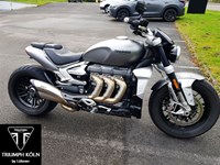 Gebrauchtmotorrad Triumph Rocket 3 R mit Zard-Anlage und Heckumbau