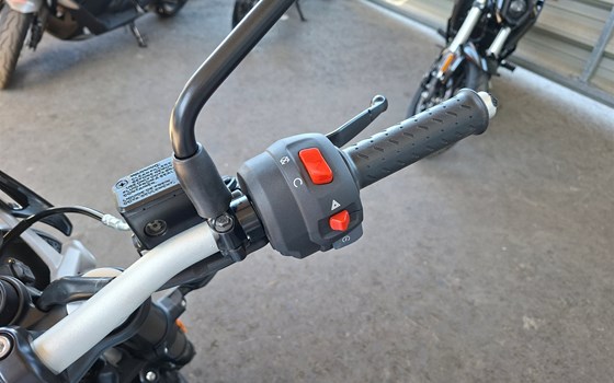 Neufahrzeug Triumph Tracker 400 - Bild 11