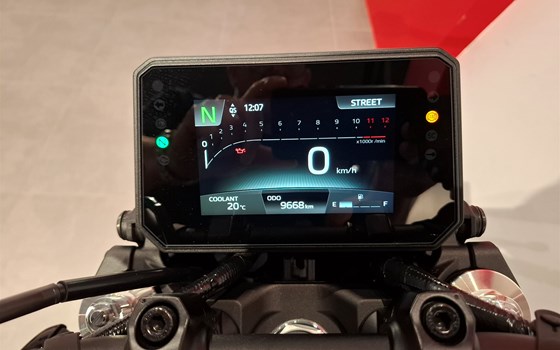 Gebrauchtmotorrad Yamaha MT-09 - Bild 9