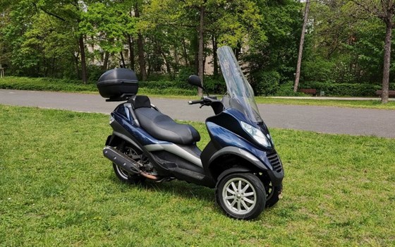 Gebrauchtmotorrad Piaggio MP3 400 - Bild 1