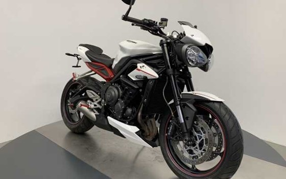Gebrauchtmotorrad Triumph Street Triple R - Bild 4