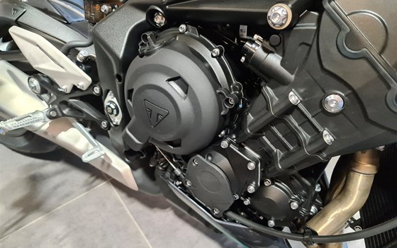 Neufahrzeug Triumph Street Triple 765 RS - Bild 6