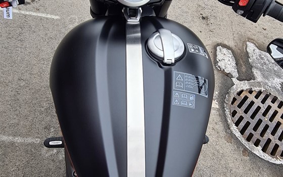 Neufahrzeug Triumph Rocket 3 Storm GT - Bild 9