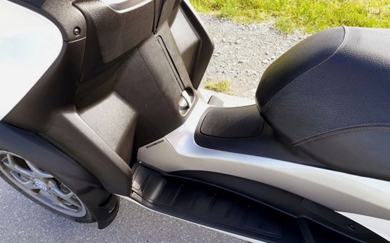 Gebrauchtmotorrad Piaggio MP3 500 hpe Business - Bild 3