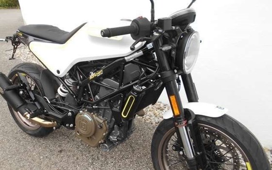 Gebrauchtmotorrad Husqvarna Vitpilen 401 - Bild 10