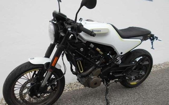 Gebrauchtmotorrad Husqvarna Vitpilen 401 - Bild 2