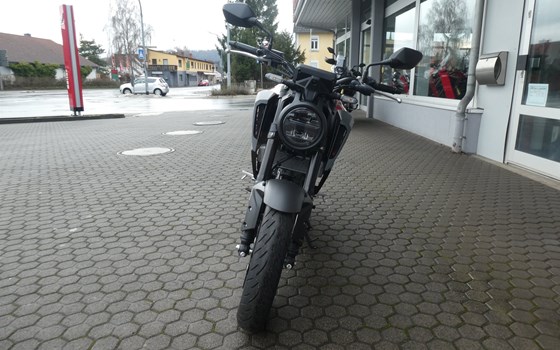 Gebrauchtmotorrad Honda CB125R - Bild 4