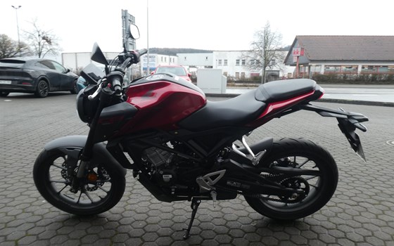 Gebrauchtmotorrad Honda CB125R - Bild 6