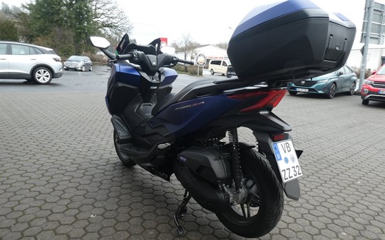 Gebrauchtmotorrad Honda Forza 125 - Bild 7