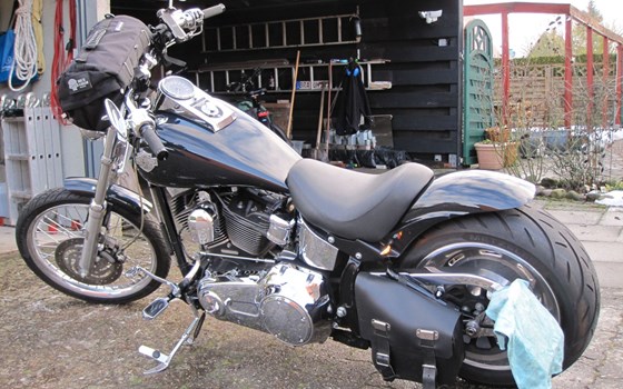 Gebrauchtmotorrad Harley-Davidson Softail Custom FXSTC - Bild 3