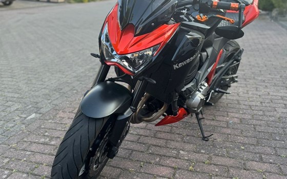 Gebrauchtmotorrad Kawasaki Z 800 - Bild 8