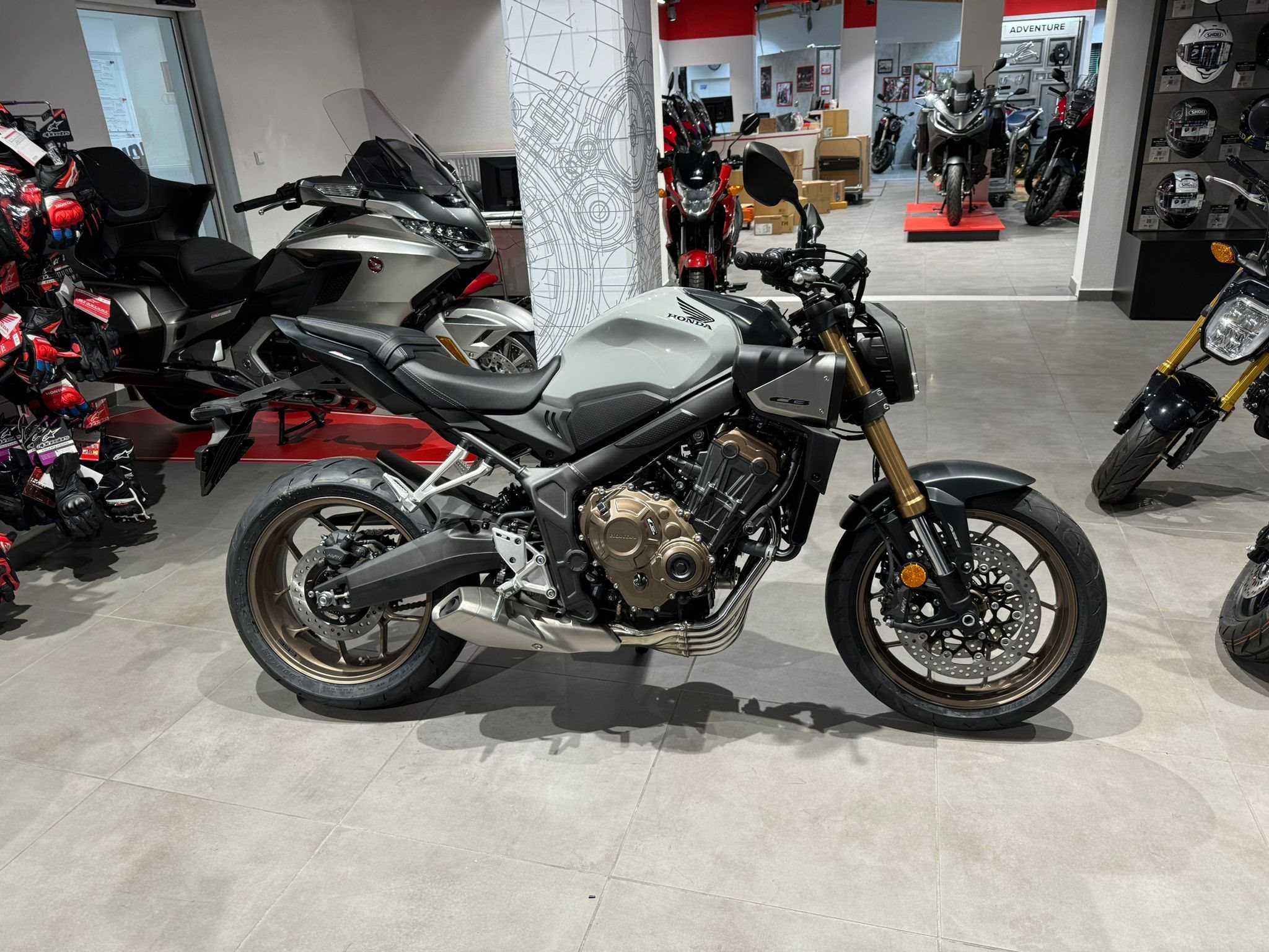 Honda CB650R E-Clutch