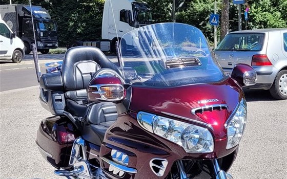 Gebrauchtmotorrad Honda GL 1800 Goldwing - Bild 1