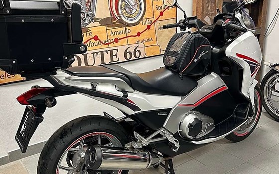 Gebrauchtmotorrad Honda Integra - Bild 3