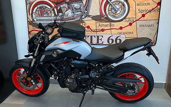 Gebrauchtmotorrad Yamaha MT-07 - Bild 4