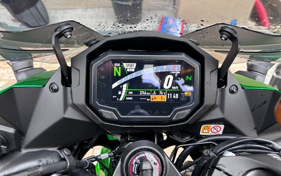 Gebrauchtmotorrad Kawasaki Ninja 1000SX - Bild 3