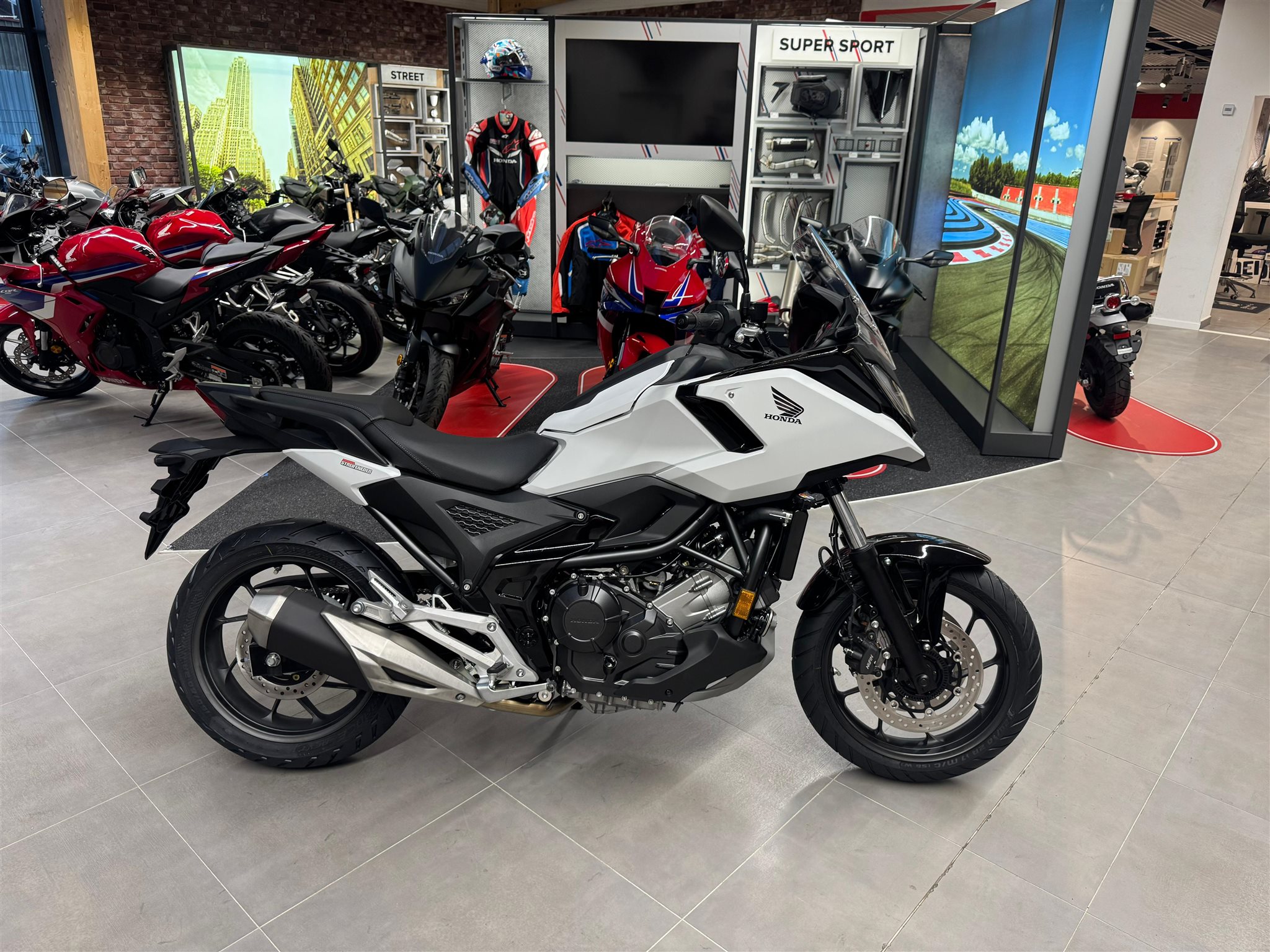 Honda NC750X DCT
