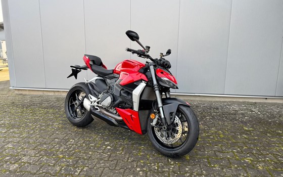 Gebrauchtmotorrad Ducati Streetfighter V2 - Bild 1