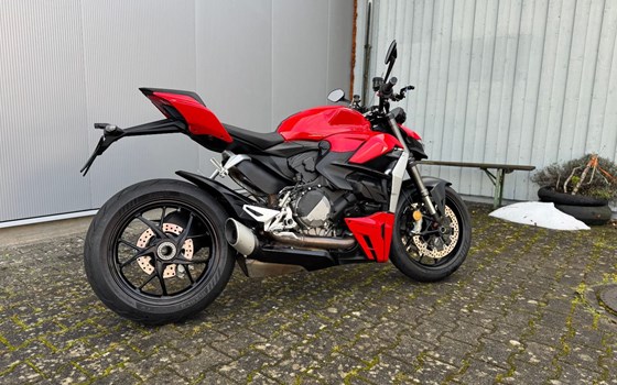 Gebrauchtmotorrad Ducati Streetfighter V2 - Bild 3