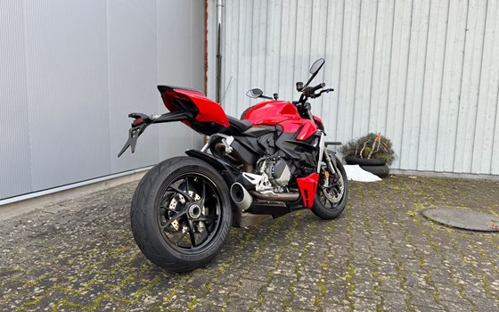Gebrauchtmotorrad Ducati Streetfighter V2 - Bild 4
