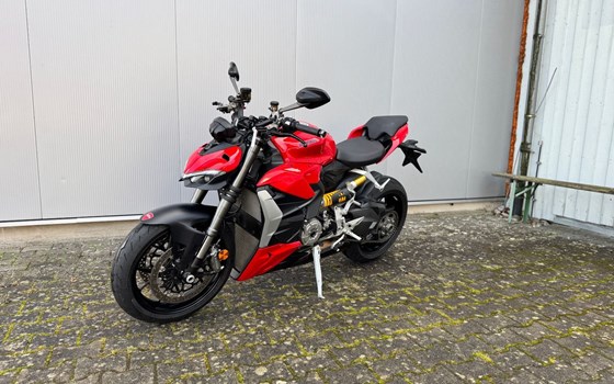 Gebrauchtmotorrad Ducati Streetfighter V2 - Bild 5
