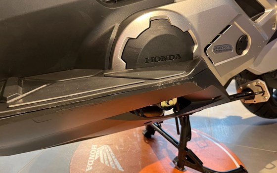 Gebrauchtmotorrad Honda Forza 750 - Bild 13