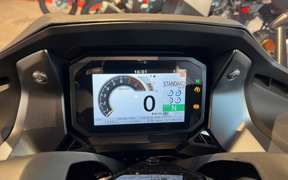 Gebrauchtmotorrad Honda Forza 750 - Bild 8