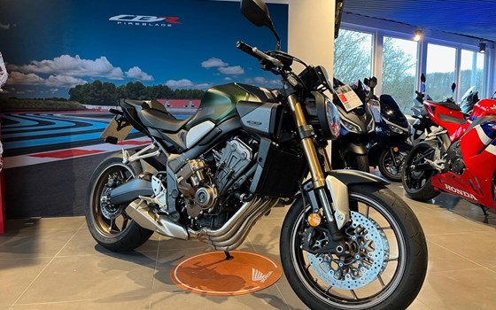 Gebrauchtmotorrad Honda CB650R E-Clutch - Bild 1