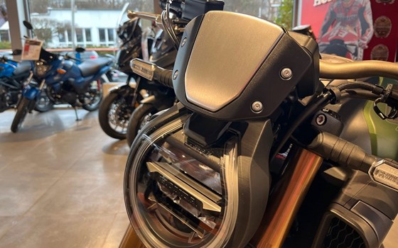 Gebrauchtmotorrad Honda CB650R E-Clutch - Bild 10