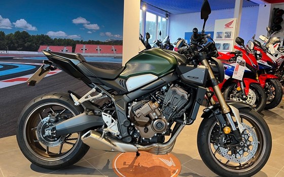 Gebrauchtmotorrad Honda CB650R E-Clutch - Bild 2