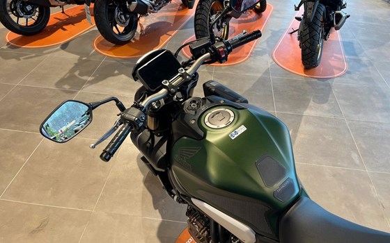 Gebrauchtmotorrad Honda CB650R E-Clutch - Bild 5