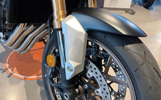 Gebrauchtmotorrad Honda CB650R E-Clutch - Bild 9