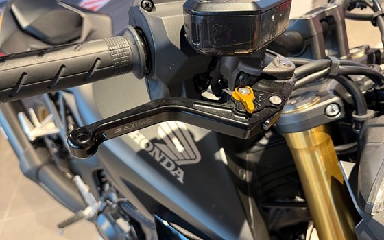 Gebrauchtmotorrad Honda CB1000 Hornet SP - Bild 7